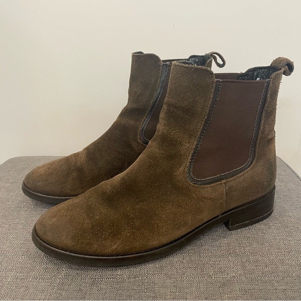 THURSDAY BOOT CO Duchess Suede Chelsea Ankle Boot - Dark Olive Size 6.5
